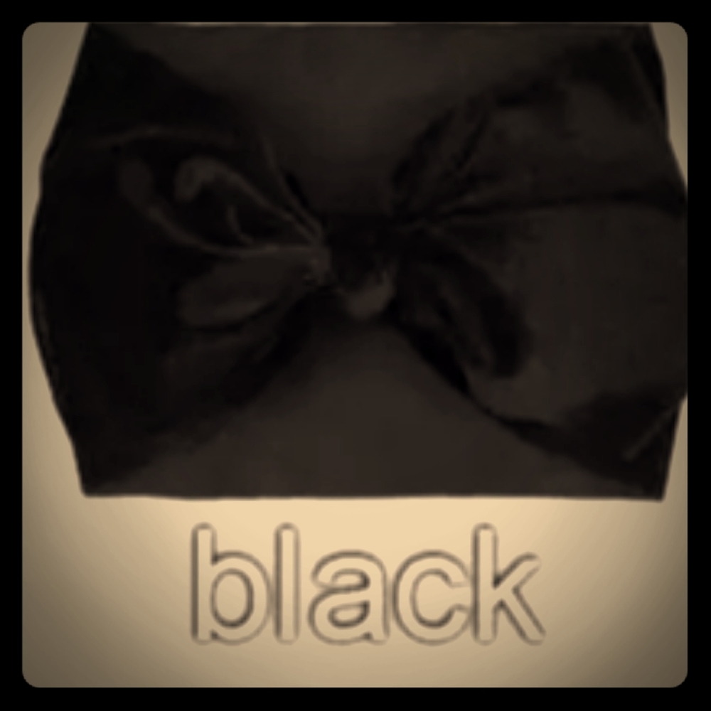🆕️black velvet headwrap